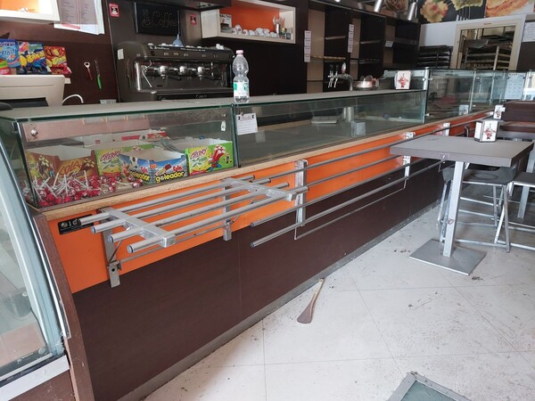 Attrezzature bar e ristoranti in vendita