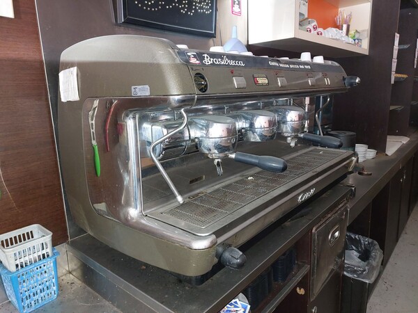 5#8270 Macchina per il caffè Cmbal con macinacaffè in vendita - foto 1
