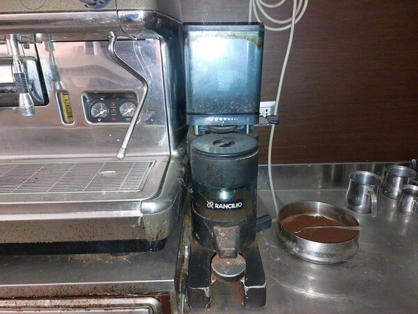 5#8270 Macchina per il caffè Cmbal con macinacaffè in vendita - foto 5