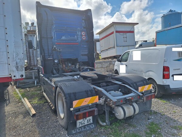 5#8271 Trattore stradale Volvo FH16/520 in vendita - foto 2