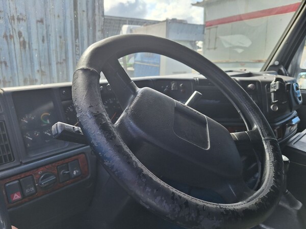 5#8271 Trattore stradale Volvo FH16/520 in vendita - foto 10