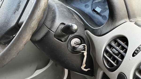 1#8286 Autocarro Renault Kangoo in vendita - foto 11
