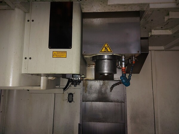 1#8288 Centro di lavoro Mikron e accessori vari in vendita - foto 4