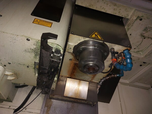 1#8288 Centro di lavoro Mikron e accessori vari in vendita - foto 5