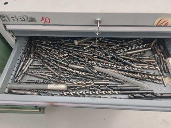 1#8288 Centro di lavoro Mikron e accessori vari in vendita - foto 37