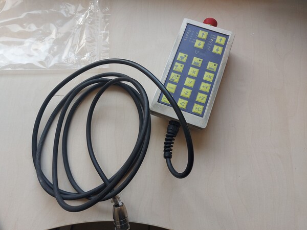1#8288 Centro di lavoro Mikron e accessori vari in vendita - foto 42
