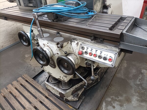 1#8296 Fresatrice Huron MU 6 in vendita - foto 4