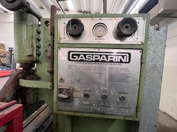10#8297 Pressopiegatrice Montorfano + Gasparini in vendita - foto 16