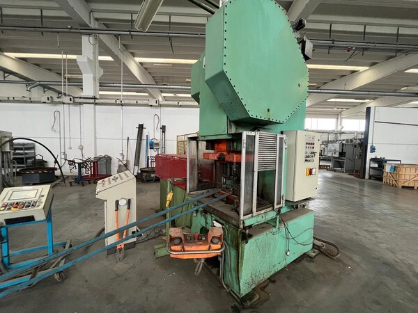 5#8297 Pressa Ross 120 Ton con avanzamento automatico Micromel in vendita - foto 8