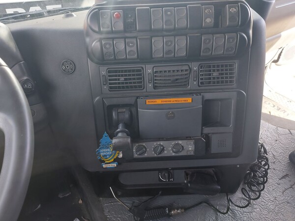 2#8298 Autocarro Iveco in vendita - foto 20
