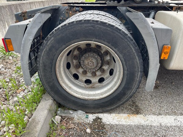14#8302 Trattore stradale Iveco Magirus in vendita - foto 5