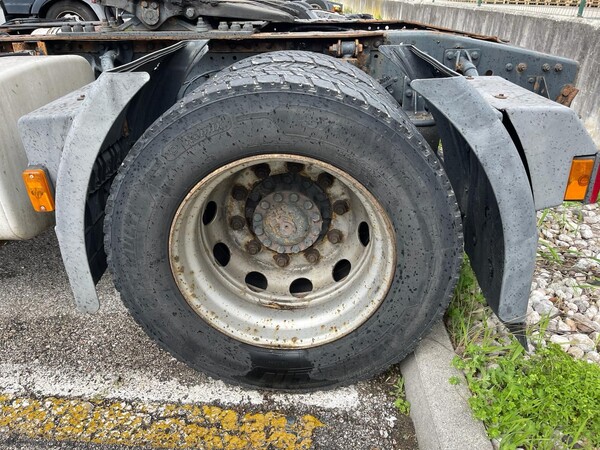 14#8302 Trattore stradale Iveco Magirus in vendita - foto 11