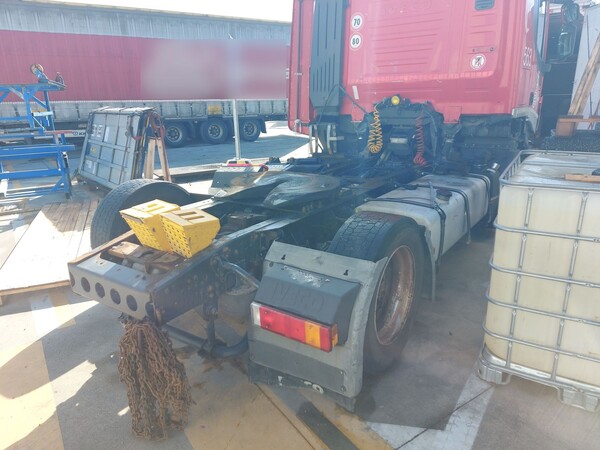 16#8302 Trattore stradale Iveco Magirus in vendita - foto 3