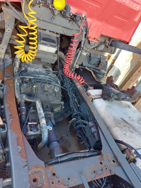 16#8302 Trattore stradale Iveco Magirus in vendita - foto 6