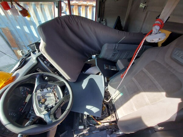 16#8302 Trattore stradale Iveco Magirus in vendita - foto 10