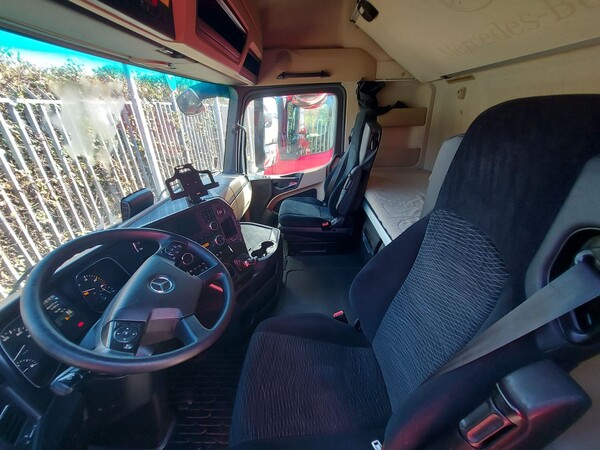 2#8302 Trattore stradale Mercedes New Actros 1845 in vendita - foto 14