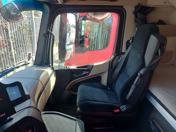 2#8302 Trattore stradale Mercedes New Actros 1845 in vendita - foto 18