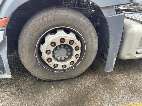 4#8302 Trattore stradale Mercedes New Actros 1845 in vendita - foto 4