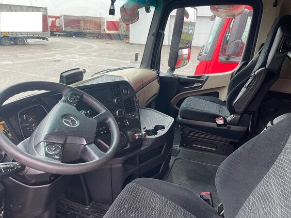 4#8302 Trattore stradale Mercedes New Actros 1845 in vendita - foto 5