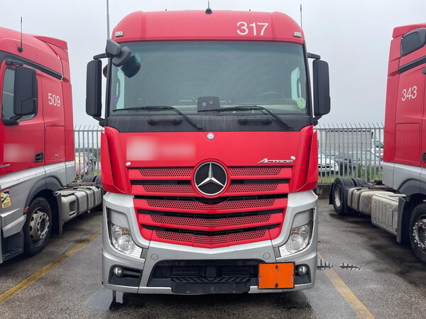 4#8302 Trattore stradale Mercedes New Actros 1845 in vendita - foto 12