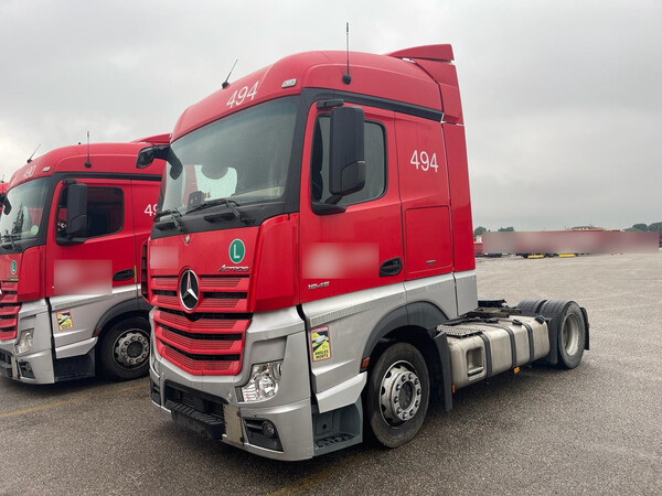 7#8302 Trattore stradale mercedes New Actros 1845 in vendita - foto 10