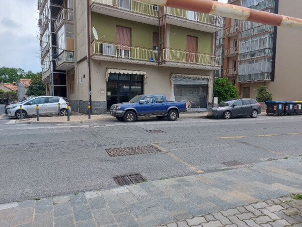 1#8309 Nissan Navara Double Cab in vendita - foto 4