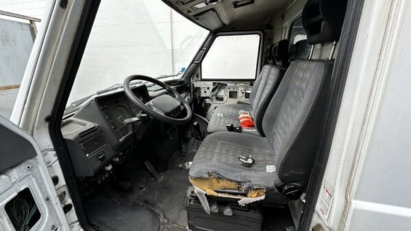 2#8311 Autocarro Iveco Daily 35-12 in vendita - foto 2