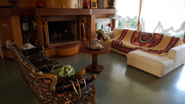 1#8325 Mobilio e arredo in vendita - foto 1