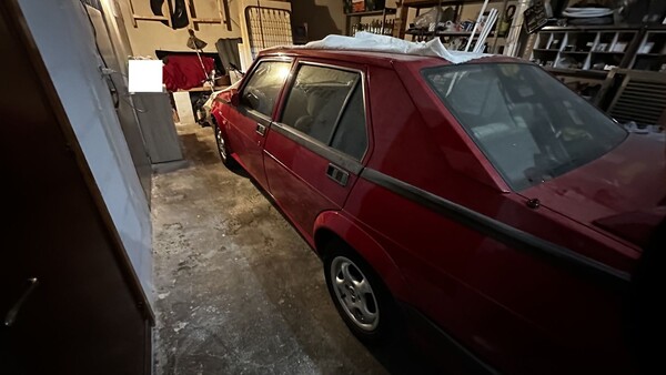 11#8332 Autovettura Alfa Romeo 75 1988 in vendita - foto 7