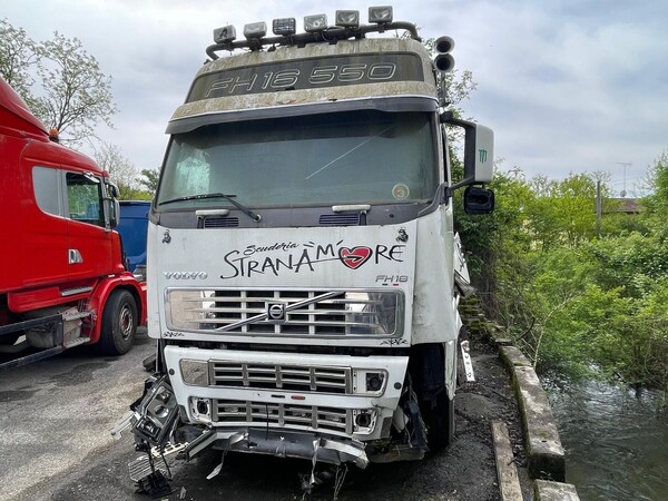 14#8333 Trattore stradale Volvo Truck FH16 in vendita - foto 3