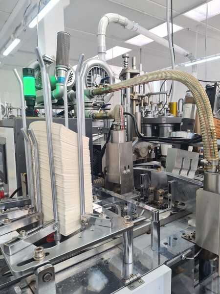 2#8334 Linea di produzione bicchieri in carta in vendita - foto 3