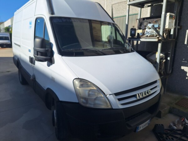5#8339 Furgone Iveco Daily in vendita - foto 3