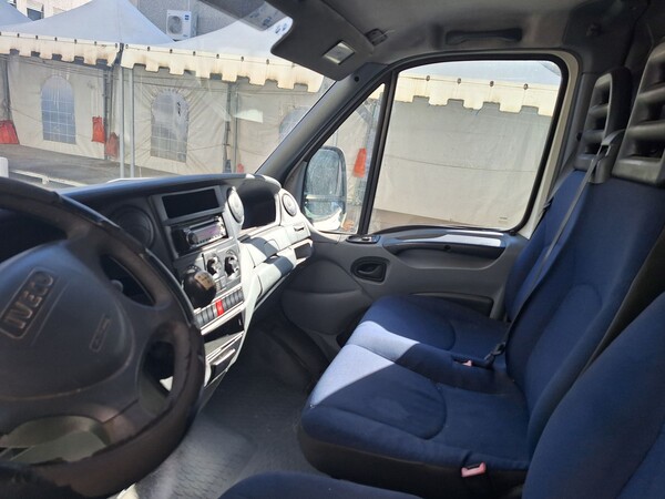 5#8339 Furgone Iveco Daily in vendita - foto 11