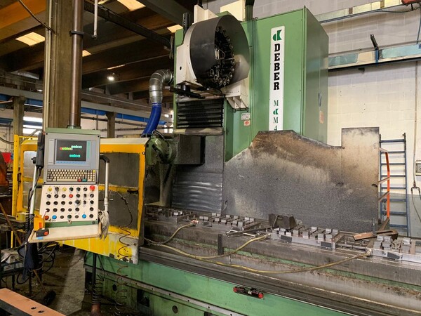 9#8345 Fresatrice cnc a montante mobile con testa birotativa manuale in vendita - foto 2