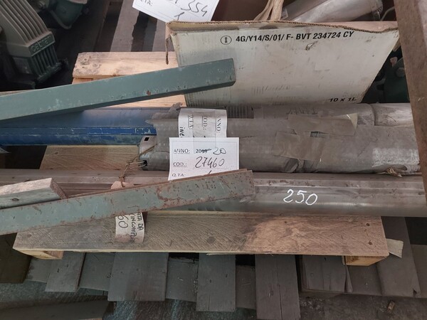 250#8349 Elettropompe e carrelli in vendita - foto 2