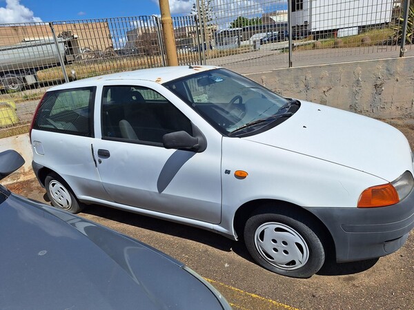 10#8350 FIAT PUNTO in vendita - foto 4