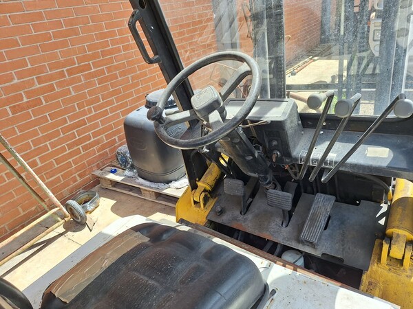 16#8350 CARRELLO ELEVATORE TCM FD 25 in vendita - foto 4