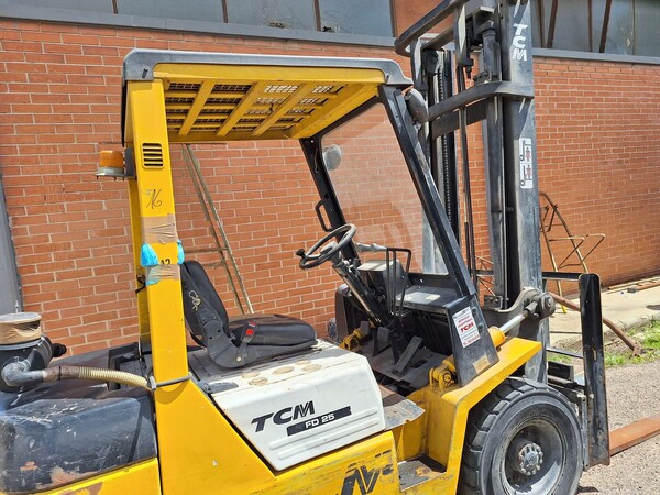 16#8350 CARRELLO ELEVATORE TCM FD 25 in vendita - foto 5