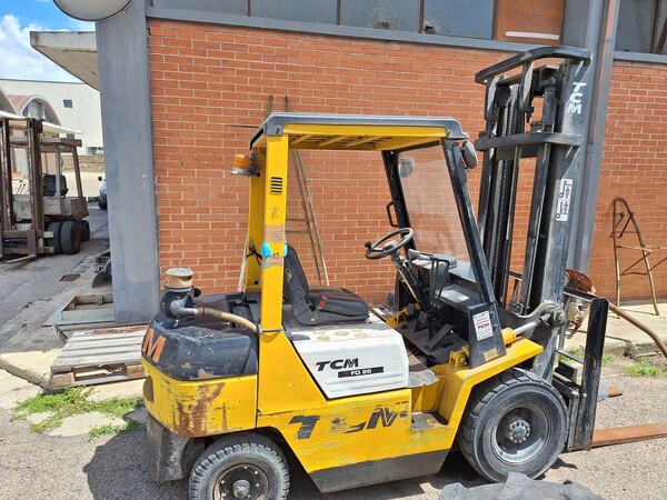 16#8350 CARRELLO ELEVATORE TCM FD 25 in vendita - foto 9