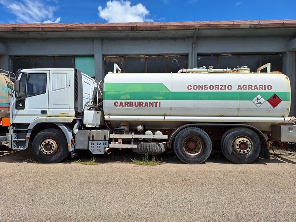 18#8350 AUTOBOTTE IVECO in vendita - foto 1