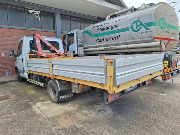 22#8350 AUTOCARRO IVECO DAILY in vendita - foto 1