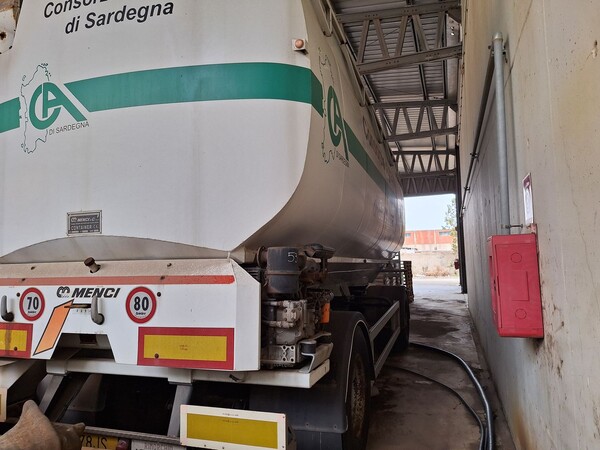 53#8350 RIMORCHIO BOTTE in vendita - foto 5