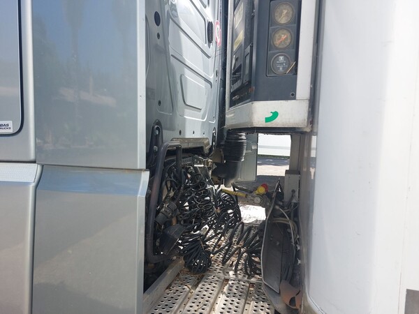 1#8351 Trattore stradale MERCEDES DAIMLER AG -963-4-A ACTROS 1845 LS in vendita - foto 7