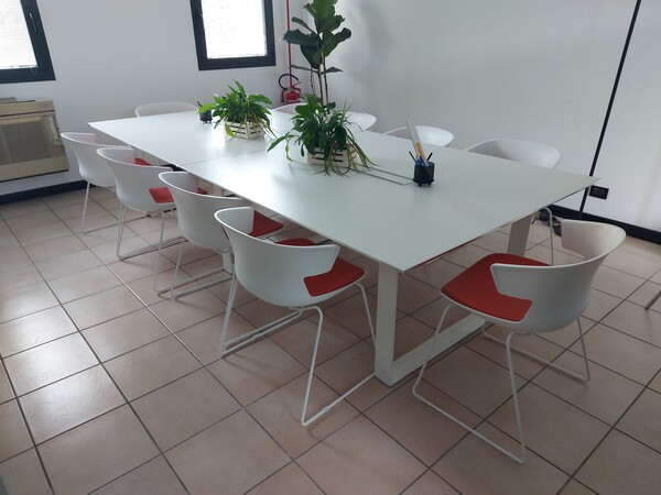 1#8354 Arredo e mobili da ufficio in vendita - foto 1
