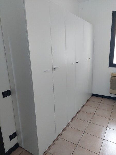 1#8354 Arredo e mobili da ufficio in vendita - foto 2