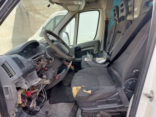 1#8359 Autocarri Iveco Fiat Citroen Hyundai e sollevatore Hyster in vendita - foto 3