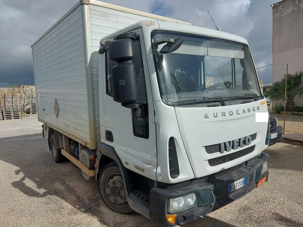 1#8359 Autocarri Iveco Fiat Citroen Hyundai e sollevatore Hyster in vendita - foto 9