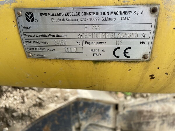 1#8365 Escavatore cingolato New Holland E245 in vendita - foto 4