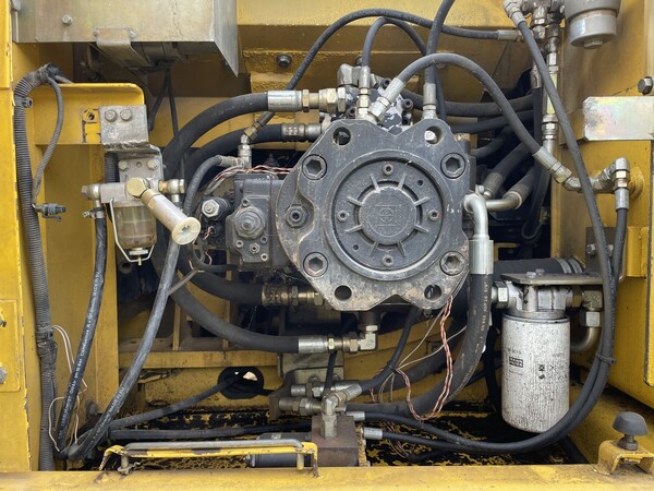 1#8365 Escavatore cingolato New Holland E245 in vendita - foto 7