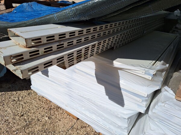 11#8366 Scaffalatura leggera in vendita - foto 5